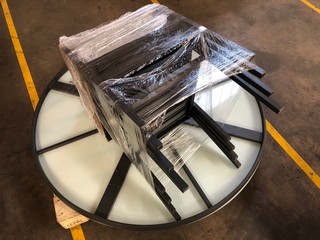 JOHN LEWIS GLASS TABLE TOP WITH 4 CHAIRS (003332204)