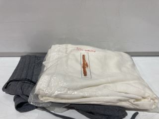 QTY OF THE WHITE COMPANY TO INCLUDE ORGANIC COTTON SLUB JOGGER EXTRA LARGE TOTAL RRP £256