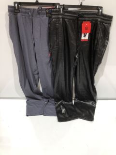 QTY OF ASSORTED CLOTHING ITEMS TO INCLUDE ORIGINAL WEATHERPROOF VINTAGE EXTRA LARGE DARK OLIVE STRATTON TECH JOGGER