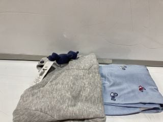 QTY OF ASSORTED WHITE COMPANY CLOTHING TO INCLUDE BABY SWEAT SHIRT AND JOGGER SET 18-24 MONTHS TOTAL RRP £174