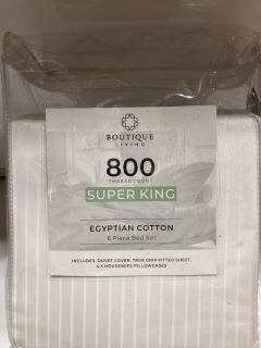 BOX OF ASSORTED ITEMS TO INCLUDE BOUTIQUE LIVING EGYPTIAN COTTON 6 PIECE BED SET SUPER KING