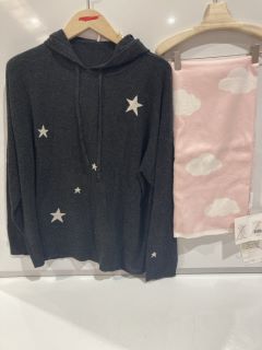 A QTY OF ASSORTED WHITE COMPANY CLOTHING TO INCLUDE STAR HOODIE WITH CASHMERE EXTRA LARGE DCM/CLOUD MARL TOTAL RRP £283