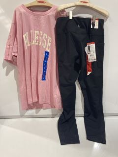 QTY OF ASSORTED CLOTHING ITEMS TO INCLUDE ELLESSE LARGE LIGHT PINK T-SHIRT