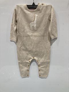 A QTY OF THE WHITE COMPANY ITEMS TO INCLUDE ORGANIC GIRAFFE KNIT ROMPER 9-12MTH OATMEAL TOTAL RRP £148