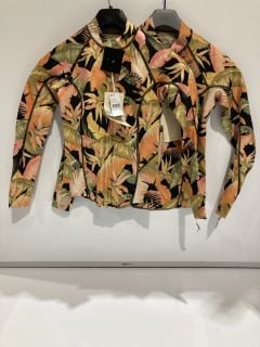 QTY OF ITEMS TO INCLUDE BILLABONG PEEKY JACKET SIZE EUR 10 JUNGLE NIGHT RRP£119.9