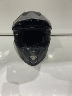 ATR 2 HELMET BLACK OPS SIZE L RRP£696