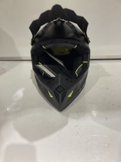 HELIUM CARBON HELMET W/D RING SIZE S RRP£222