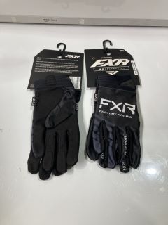 BOX OF ASSORTED ITEMS INCLUDING PRIME MX GLOVE SIZE M RRP £120