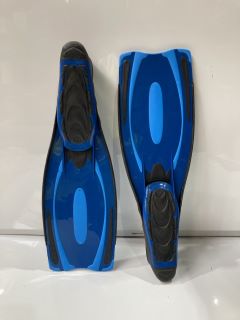 QTY OF RECREATION OF PRO FINS RRP £100