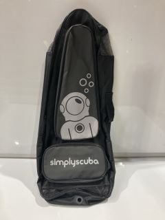 QTY OF SIMPLY SCUBA SNORKELING PAC SIZE ONE SIZE RRP£120