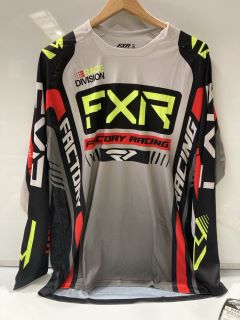 BOX OF ASSORTED ITEMS INCLUDING PODIUM MX JERSEY SIZE L