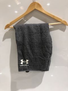 QTY OF CLOTHING INCLUDING MEN'S UA RIVAL TERRY SHORT