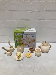 QTY OF TOYS INCLUDING WOODEN TEA SET 14PC 2+