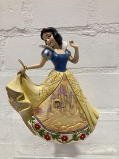 QTY OF ITEMS INCLUDING DISNEY SHOWCASE COLLECTION SNOW WHITE FIGURINE