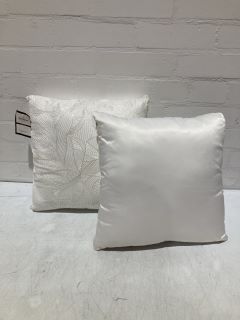 QTY OF ITEMS INCLUDING SLEEPDOWN SEQUIN LEAVES CUSHION