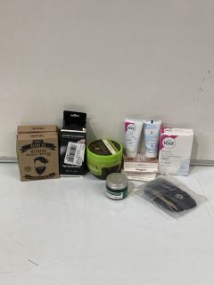 QTY OF ASSORTED ITEMS TO INCLUDE GLITTER SLIME BAFF, WAHL BEARD OIL