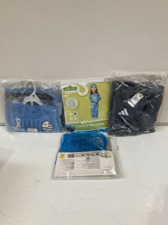 QTY OF ASSORTED KIDS CLOTHES TO INCLUDE COOKIE MONSTER COSTUME, JUNIORS ADIDAS TRACK TOP