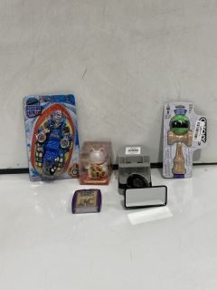 QTY OF ASSORTED ITEMS TO INCLUDE RESCUE PATROL BOAT, BAUBLES, HARRY POTTER TOP TRUMP CARDS