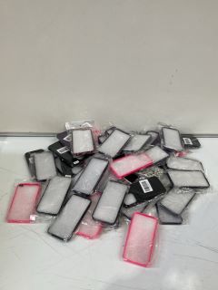 QTY OF IPHONE 14 AND 14 PRO PHONE CASES