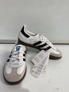 ADIDAS KIDS SAMBA OG C WHITE & BLACK SHOES UK:12K TO ALSO INCLUDE CONVERSE ALL STAR KIDS UK:13