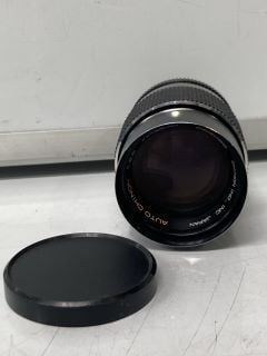 CHINON AUTO 135MM F2.8 CAMERA LENS FOR M42 MOUNT RRP £70