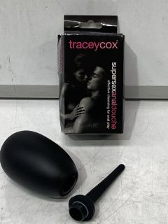 BELLESA PEBBLE VIBRATING CLIT STIMULATOR & TRACEYCOX SUPER SEX ANAL DOUCHE - 18+ ID MAY BE REQUIRED