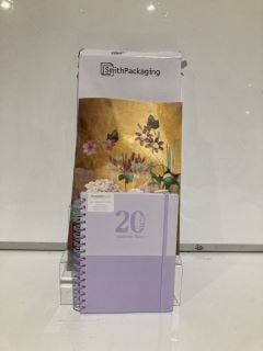 BOX OF ASSORTED ITEMS TO INCLUDE SMITHPACKAGING MULTI PURPOSE LABELS & 2024 - 2025 ACADEMIC DIARY