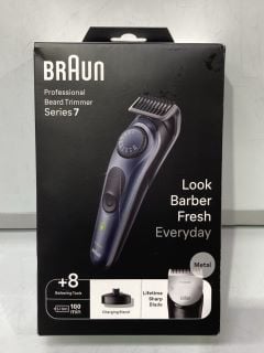 BRAUN SERIES 7 PROFESSIONAL BEARD TRIMMER WITH 8 BARBERING TOOLS RRP £82