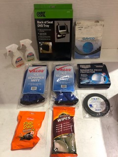 BOX WITH ASSORTED ITEMS INCLUDE MOTOR VALUE ICE SCRAPER MITT