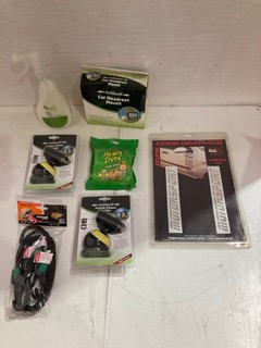 QTY OF ASSORTED ITEM TO INCLUDE ROCKLAND CAR CHARGER & CARPLAN HEAVY DUTY HAND WIPES