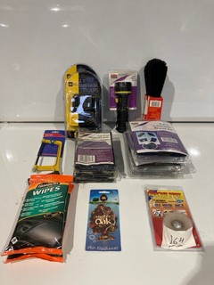 QTY OF ASSORTED ITEMS TO INCLUDE PRO-TORX HIGH QUALITY HACK SAW & AA CAR ESSENTIALS LUGGAGE STRAPS