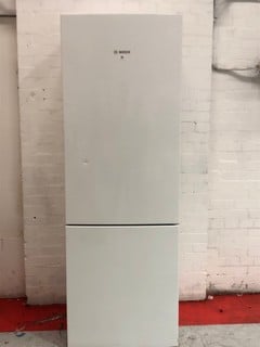 BOSCH KGN39NW20 70/30 FREESTANDING FRIDGE FREEZER