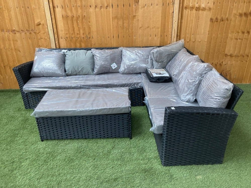 7 SEATER RATTAN GARDEN FURNITURE SET IN BLACK WITH GREY CUSHIONS, STORAGE BENCH AND FURNTIURE COVER IN BLACK