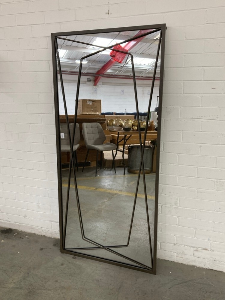 WAINSCOTT MIRROR IN BLACK 750 X 1600MM - RRP £330