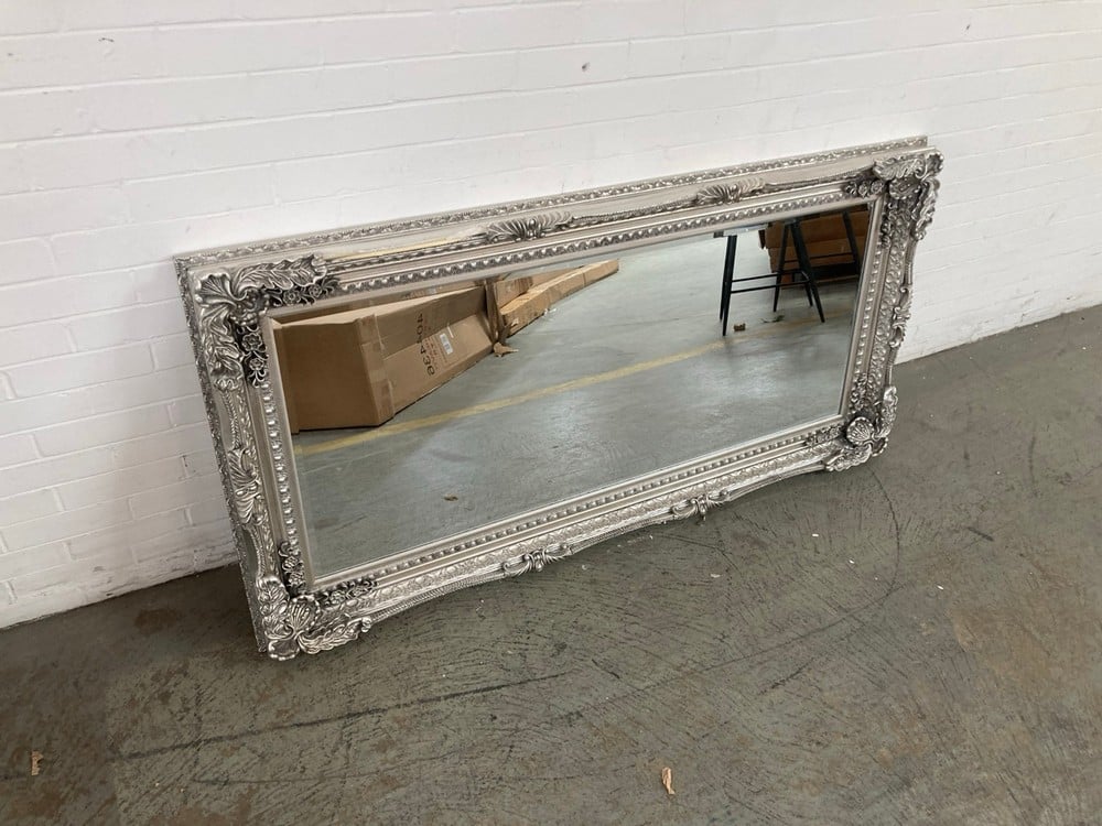 BA LEANER MIRROR IN SILVER - ITEM NO. 414084