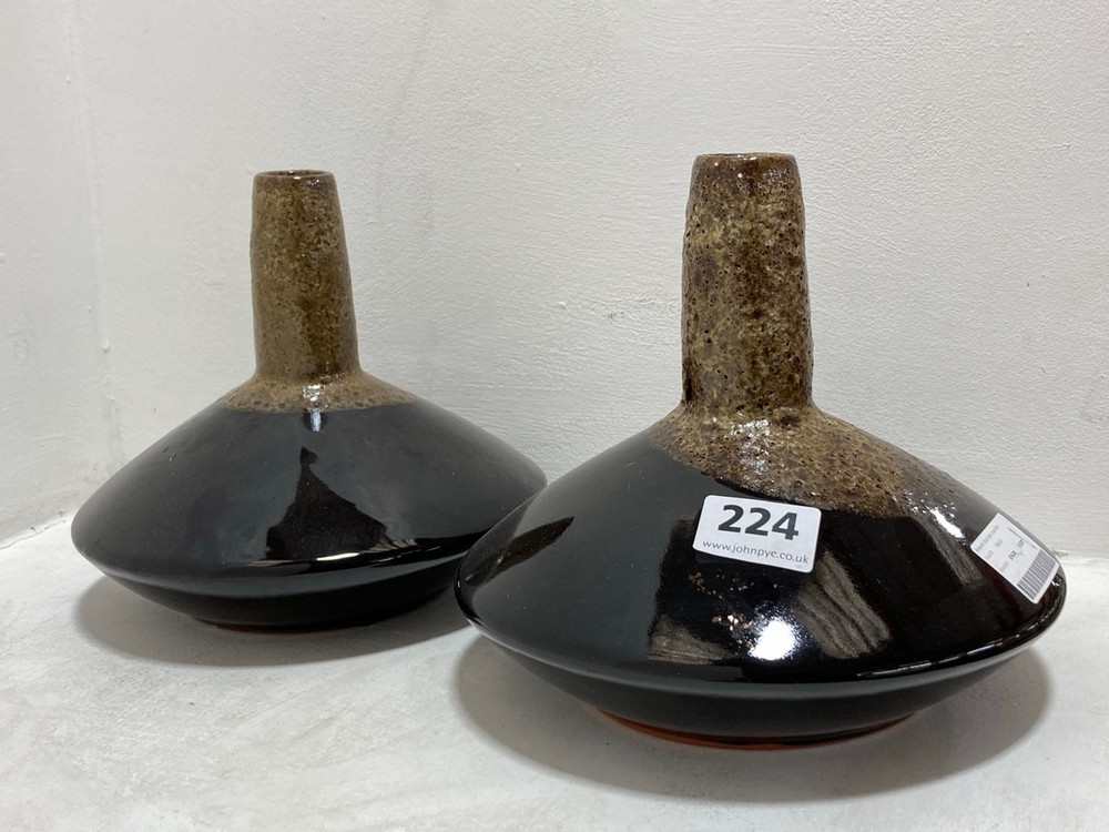 2 X ROBELLO BUD VASE IN LAVA BLACK (COLLECTION ONLY)