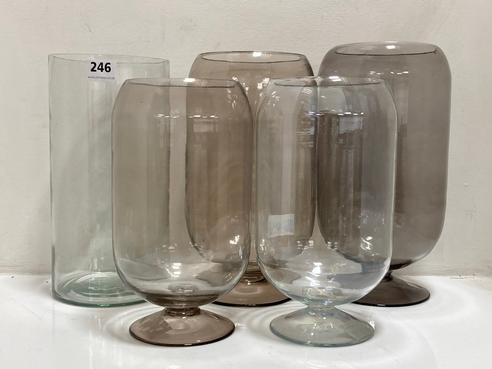 4 X GLASS VASES TO INCLUDE FLYNN VASE SMALL IN CLEAR (COLLECTION ONLY)