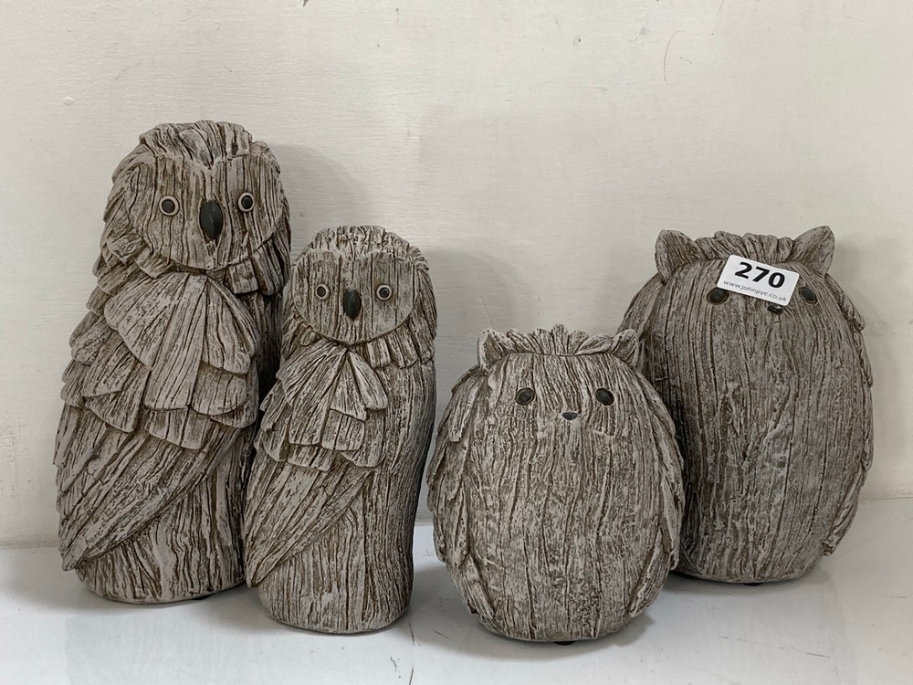 4 X ASSORTED ORNAMENTS TO INCLUDE WOOD STYLE CARVED HEDGEHOG IN NATURAL / GREY (COLLECTION ONLY)