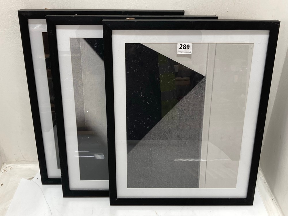 SET OF 3 ABSTRACT FRAMED PRINTS IN BLACK / WHITE