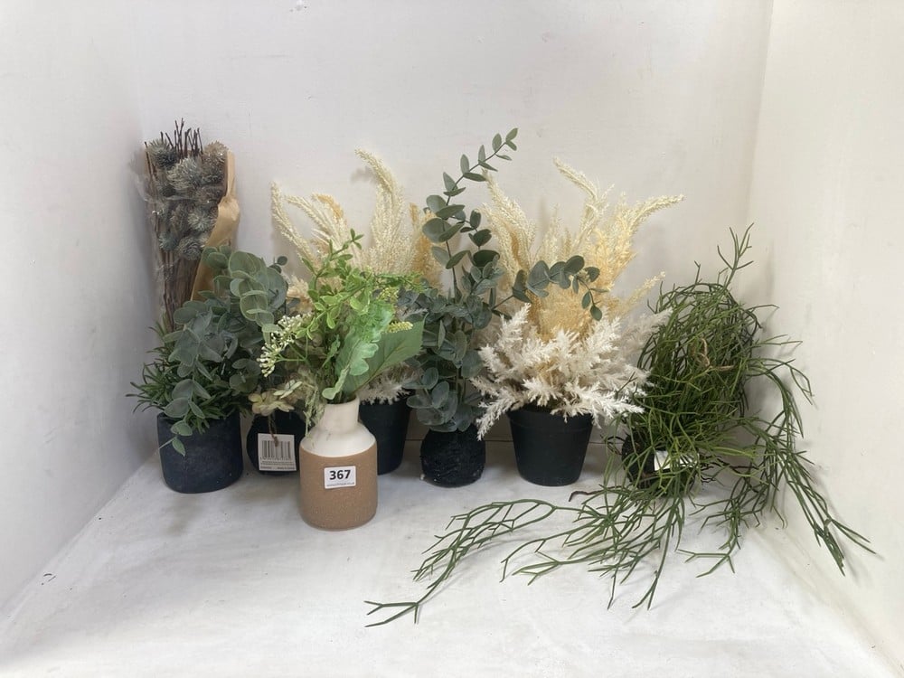 APPROX 6 X ASSORTED DECORATIONAL ARTIFICIAL PLANTS