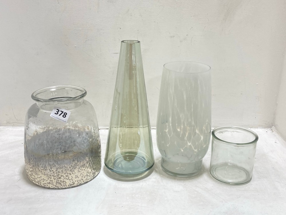 4 X ASSORTED VASES TO INCLUDE LOLA VASE IN WHITE - SMALL(COLLECTION ONLY)