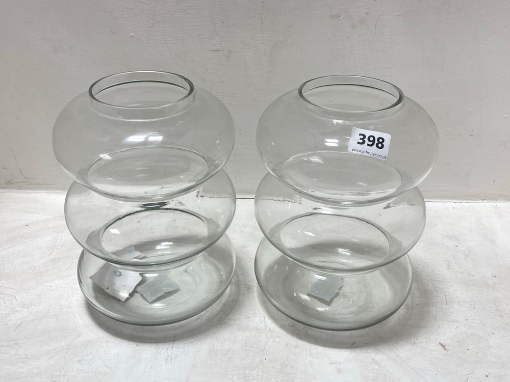 2 X CLEAR GLASS BUBBLE EFFECT VASE (COLLECTION ONLY)