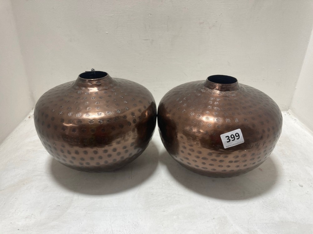 2 X NAILAM VASE ROUND IN BRONZE (COLLECTION ONLY)