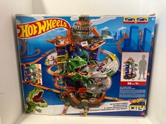 HOTWHEELS CITY ULTIMATE GARAGE