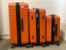 SET OF 3 HARD SHELL SUITCASES IN ORANGE