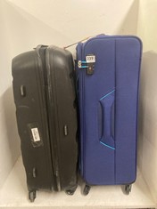 AMERICAN TOURISTER HARD SHELL SUITCASE IN BLACK TO INCLUDE AMERICAN TOURISTER LARGE LUGGAGE - NAVY