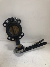 2 X CRANE LEVER OPERATED BUTTERFLY VALVE PN16 F621