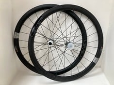 LEVEL RB40 PRO CARBON 40/40 MM RIM CLINCHER WHEELSET RRP:£599.99