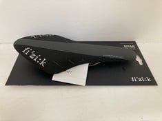 FIZIK ARIONE R3 ROAD SADDLE IN ANTHRACITE 142MM RRP:£134.99