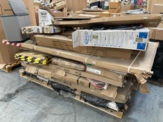 PALLET OF ASSORTED ITEMS TO INCLUDE VIDA DESIGNS OXFORD LARGE RADIATOR COVER (KERBSIDE PALLET DELIVERY)